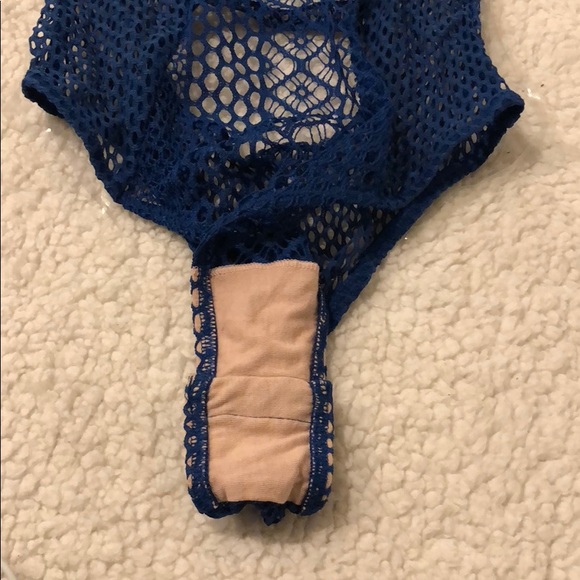 New mesh blue Victoria’s Secret 1-piece lingerie - Picture 4 of 6